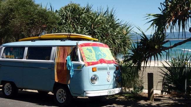 Surfaris and Byron B#2F57E8